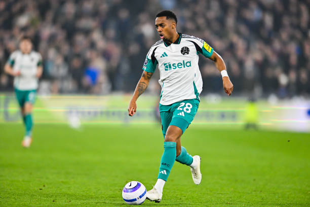 更展示了他 更展示了他