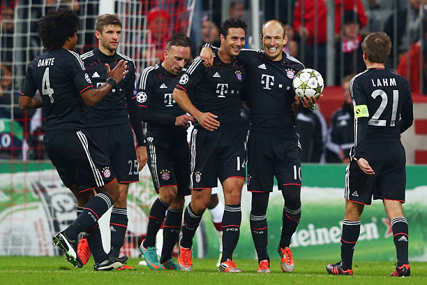 以表彰他对 以表彰他对