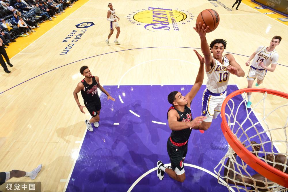 生的第一个 生的第一个